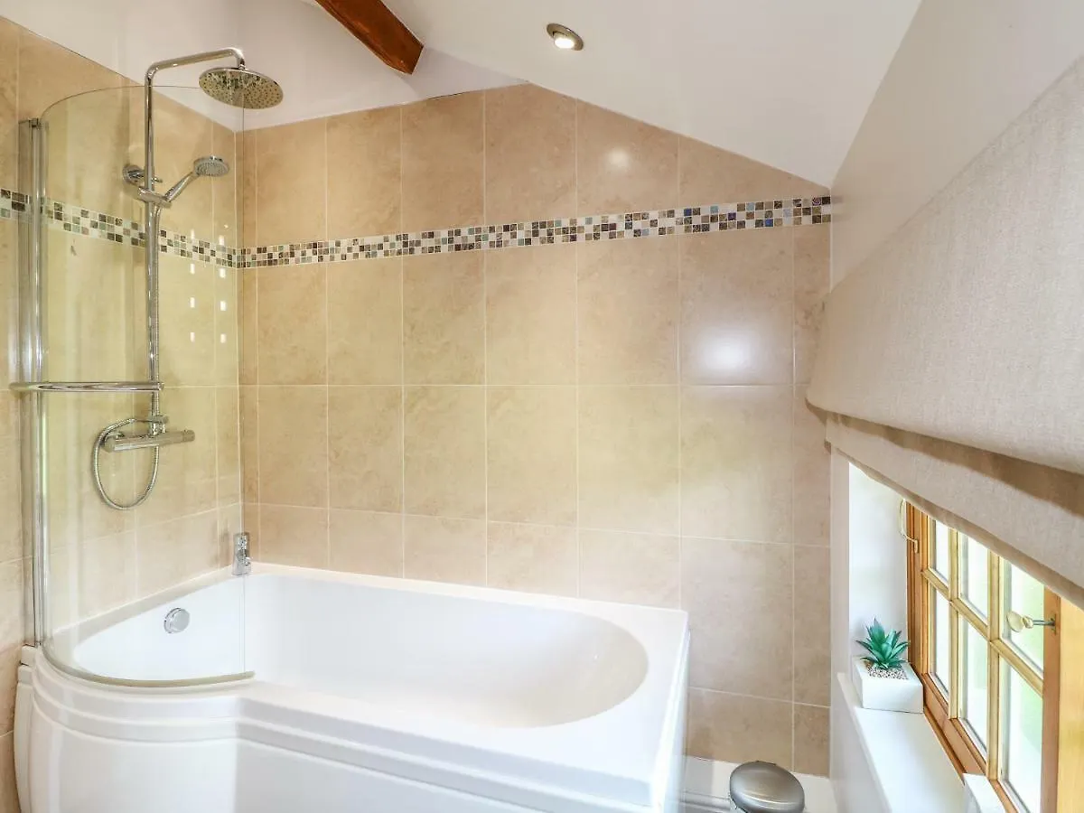 The Dairy Villa Nottingham Holiday home